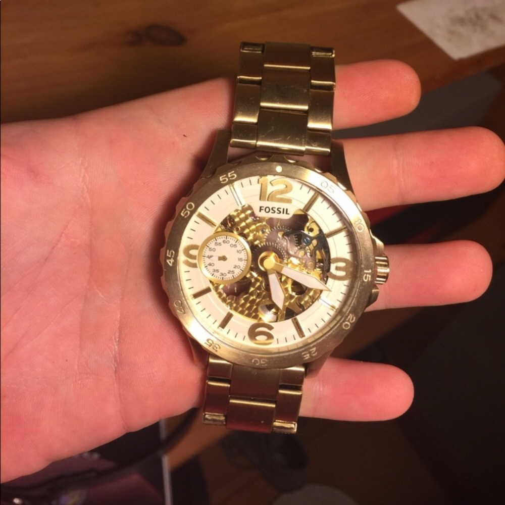 GOLD FOSSIL WATCH